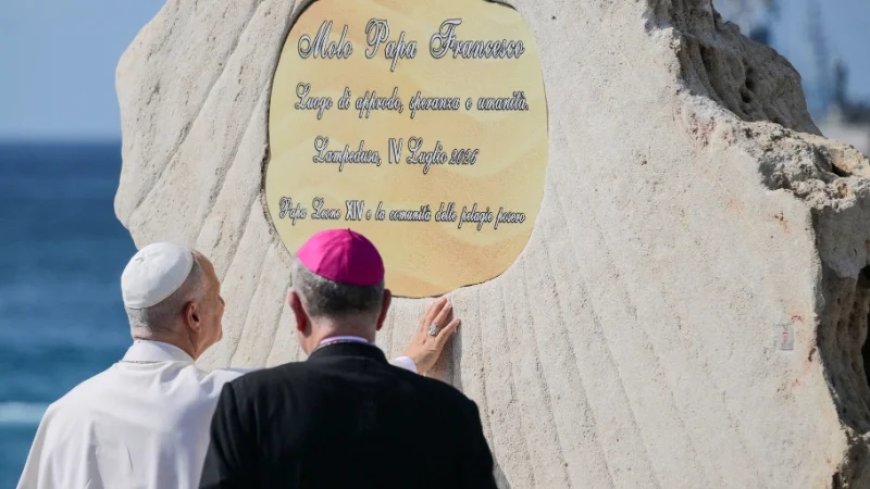 American Pope Marks Fourth of July by Praying on Migrant Island in Mediterranean