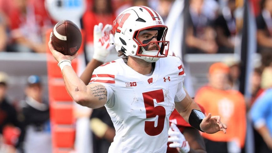 Wisconsin football team gets uniform reveal for matchup against Notre Dame at Lambeau Field