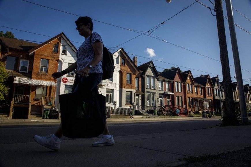 As HELOC debt rises amid affordability challenges, these are the risks