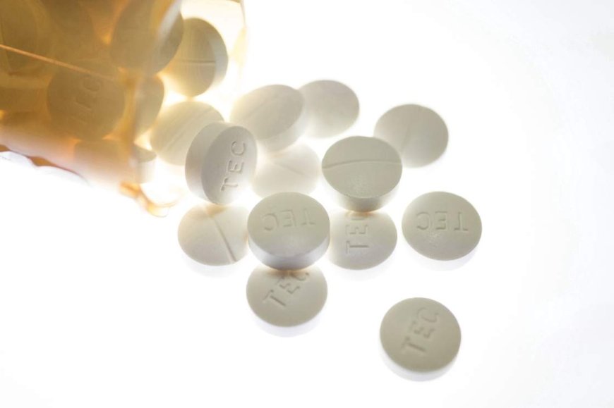 How some medications and alcohol can make a heat wave riskier for you