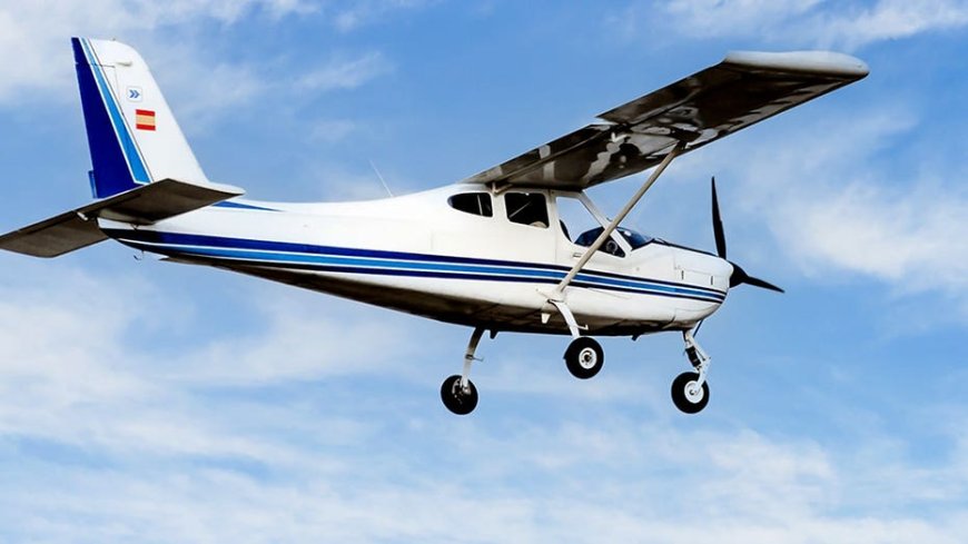 Pilot's viral sky message leaves people stunned after unexpected flight path