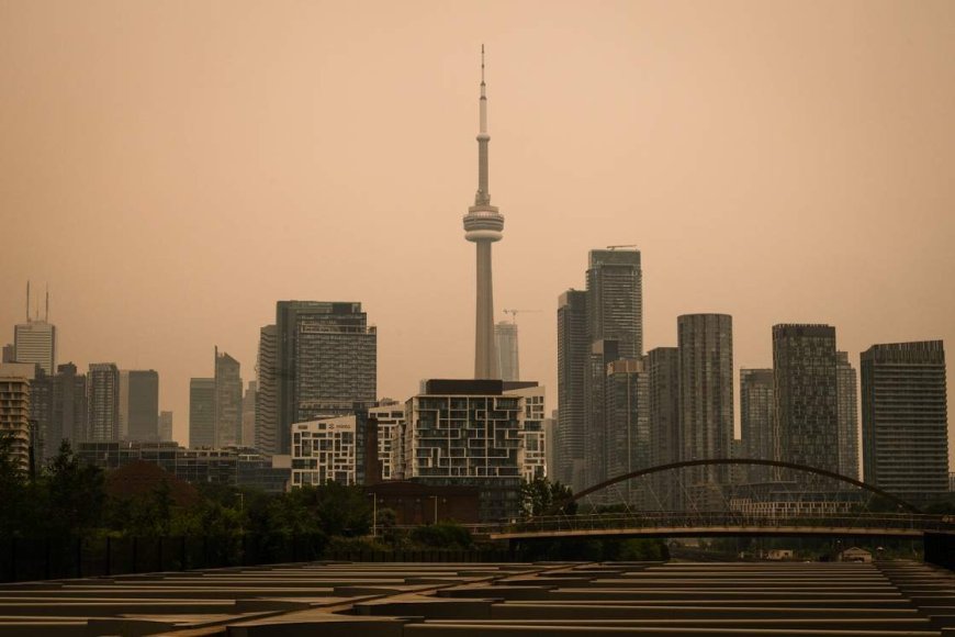 Air quality tanks as wildfire smoke spreads across huge swaths of Canada