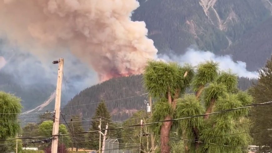 Village of Pemberton on evacuation alert due to out-of-control wildfire