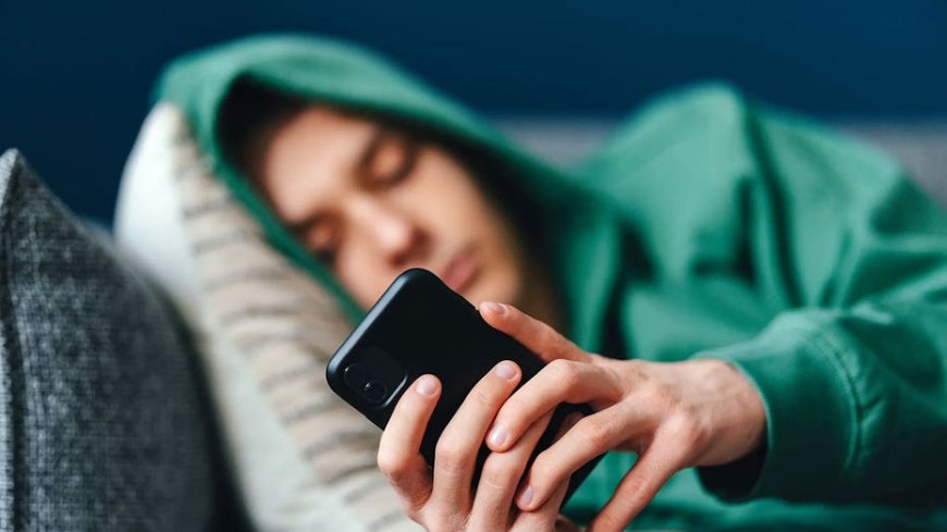 I worry less about screens than about the challenges today’s teens never face