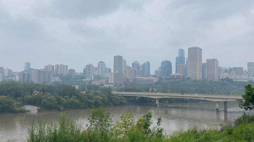 Air quality warning in Edmonton, much of Alberta due to N.W.T. wildfire smoke