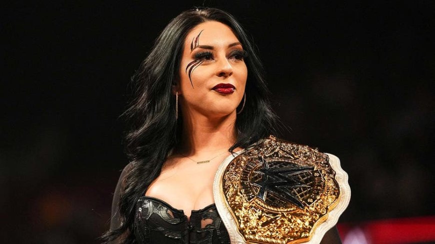 Wholesome exchange between popular cosplayer and WWE Superstar Stephanie Vaquer at Fanatics Fest went viral