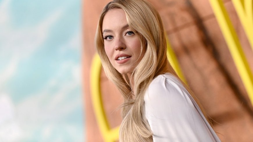 Sydney Sweeney shares bikini and underwear photos in Instagram dump from Australia trip