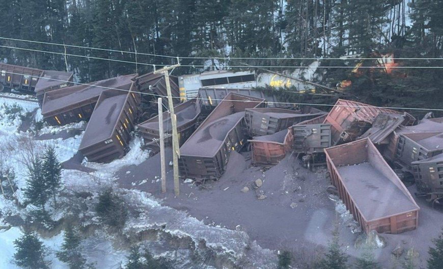 Federal agency links Quebec train derailment in December to temperature swings