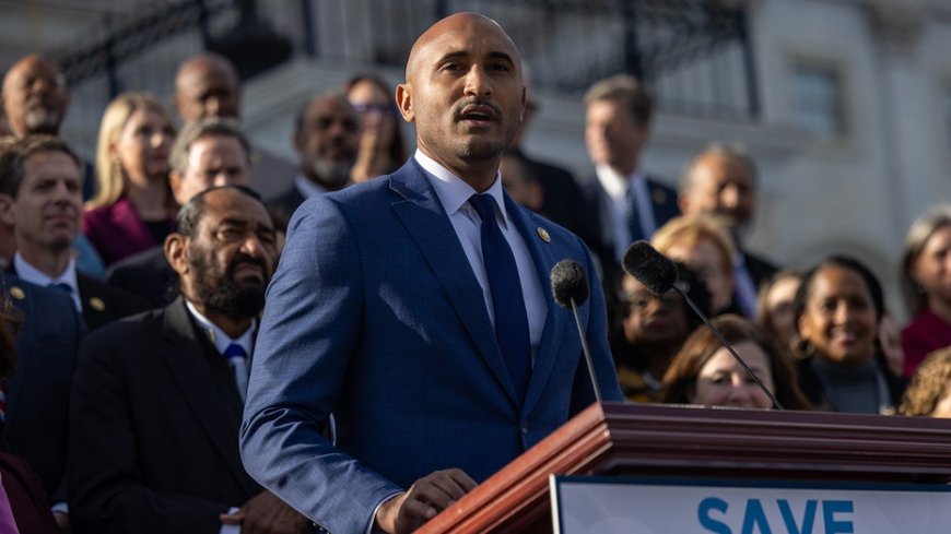 Vulnerable Democrats flip on women's sports vote after opposing similar bills as midterms loom