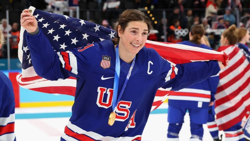 Gold medal-winning Team USA hockey players will be making an appearance on 'Celebrity Family Feud'