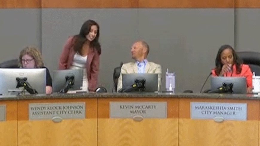California mayor's hot mic catches candid exchange after audience sends meeting off rails
