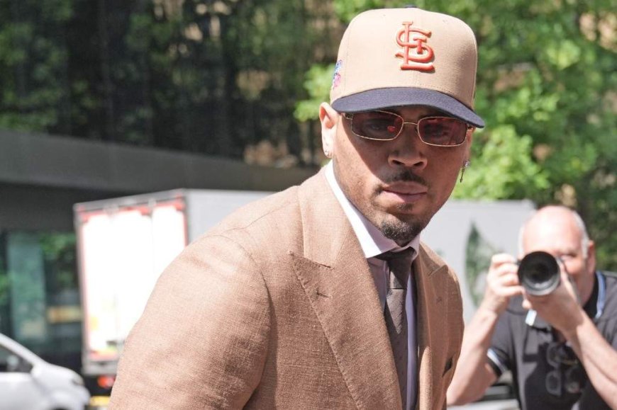 Chris Brown pleads guilty to charge over London nightclub altercation