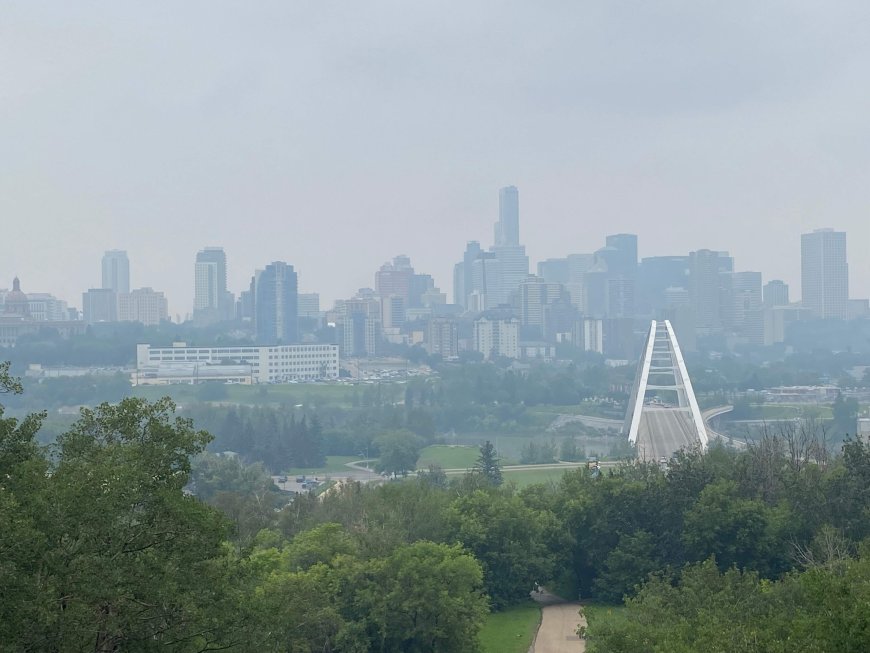 Edmonton organizations watch out for seniors during hot, smoky conditions