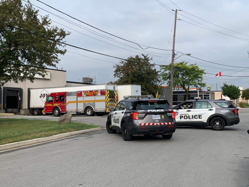 ‘Labour-intensive’ 4-alarm fire at Etobicoke waste facility