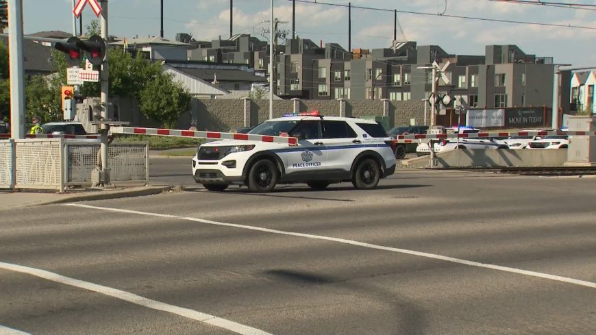 Calgary pedestrian dies following collision involving CTrain