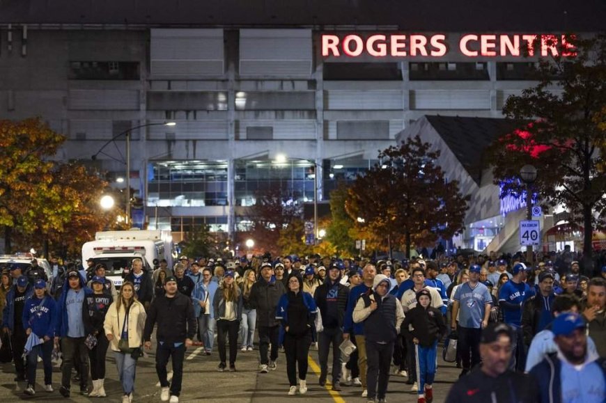Ontario season seat holders face uncertainty with Ford’s ticket resale legislation