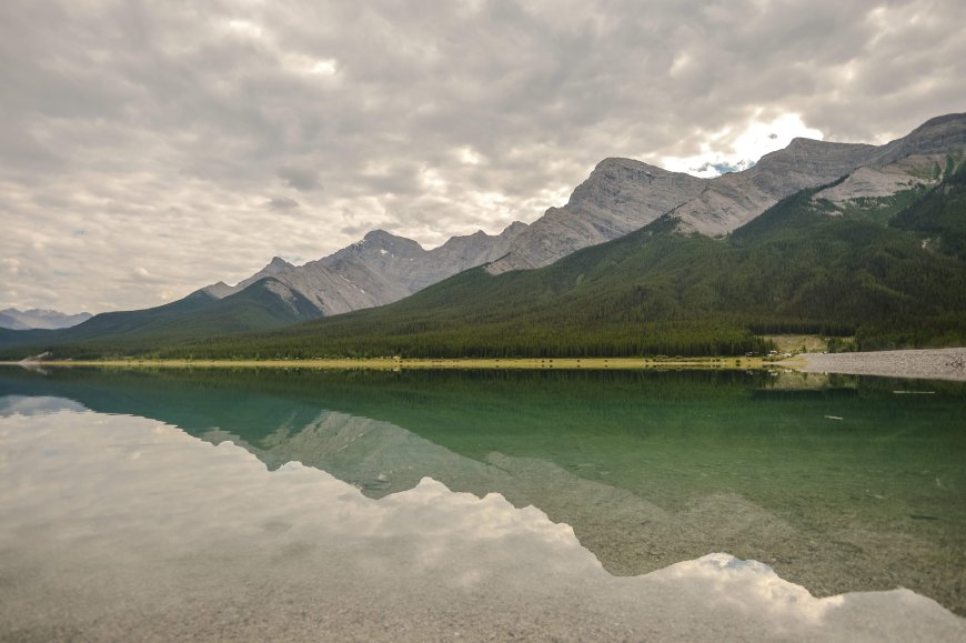 Young woman slips and dies while hiking in Kananaskis