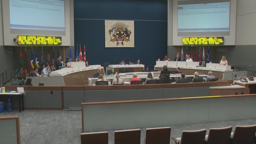 Calgary city council moving forward with exploring creation of lobbyist registry