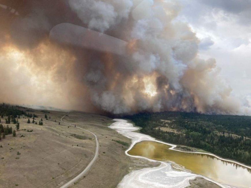 Loon Lake area evacuation order extends to nearly 1,500 properties due to Pear Lake fire