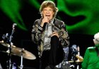 Mick Jagger proves he still has the ‘Moves Like Jagger’ in viral dance video