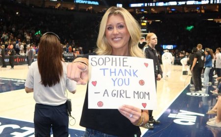 Riley Gaines says Target Center staffer tried to shut down her Sophie Cunningham sign