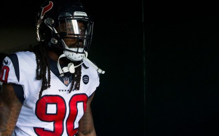 Jadeveon Clowney's career filled with high expectations is now supposed to deliver a Houston Texans Super Bowl