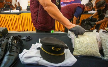 Pilot caught with 70,000 ecstasy pills in luggage, Indonesian police say