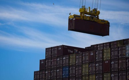 Canada’s weaker loonie helped drive a wider trade surplus in June: StatCan