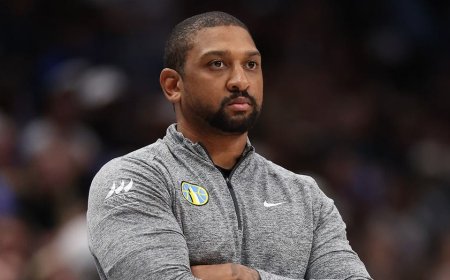 WNBA coach torches league’s officiating after latest bizarre no-call: ‘It’s a f------ joke’