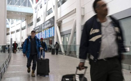 Many Canadians unaware federal travel advisories can void insurance: survey