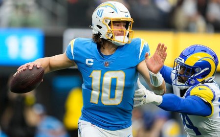 Los Angeles Chargers betting outlook: Can Justin Herbert and Mike McDaniel finally deliver?
