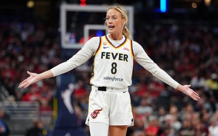 Sophie Cunningham's former teammate appears to fully endorse DiJonai Carrington's flagrant foul on Fever star