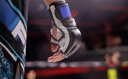 MMA fighter enters with dazzling dance routine, almost immediately gets obliterated once his match begins