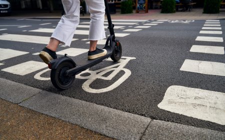 10 Canadian youths died from injuries during e-scooter, e-bike use in 2025: report