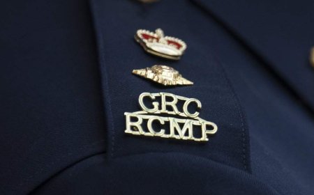 21-year-old woman killed in Strathcona County rollover