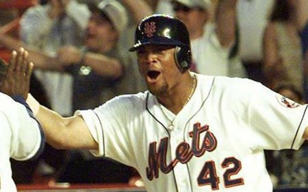 Butch Huskey, one of the last MLB players to wear Jackie Robinson's famed number 42, dies at 54