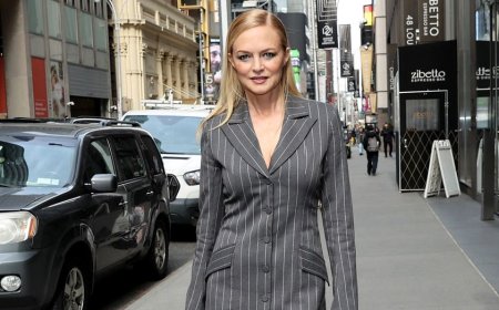 Heather Graham flaunts fit physique in bikinis on romantic Italian escape