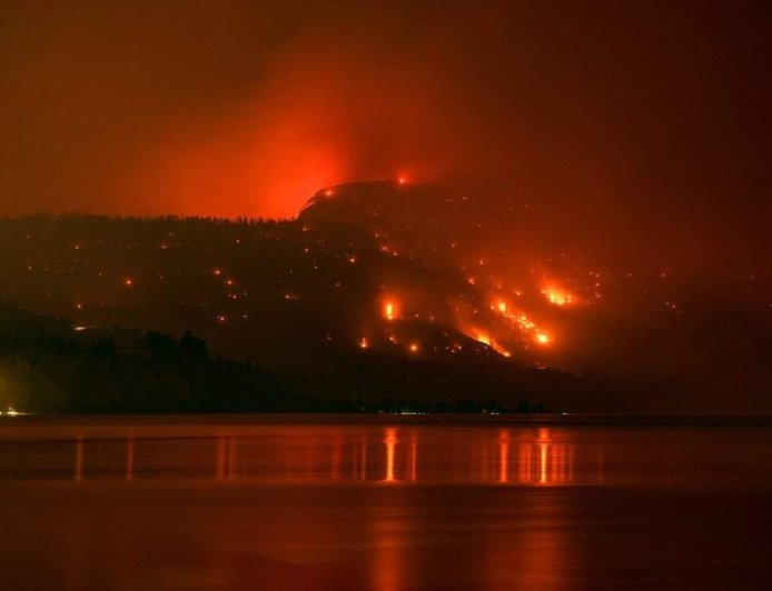 80-year-old woman dies while fleeing aggressive Bald Range fire near Summerland