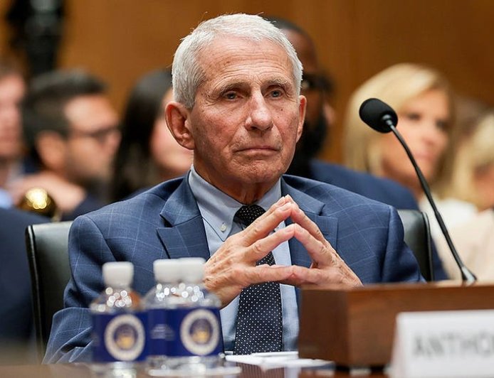 Sen Johnson releases new Fauci text flagging COVID vaccine concerns during pregnancy
