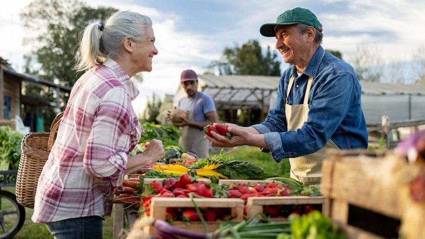 Cyclospora fears are sending shoppers to farmers markets for local produce