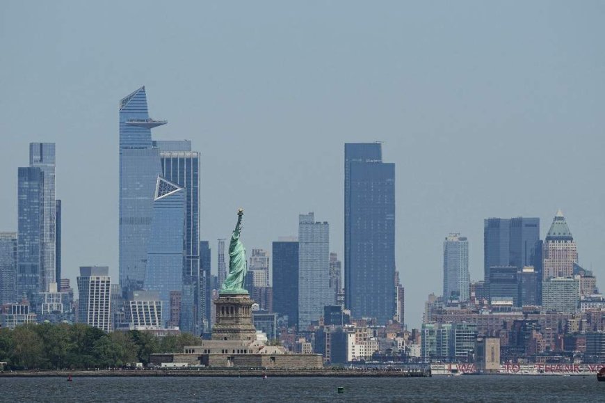 Captain charged after boat capsizes in New York, killing woman and baby