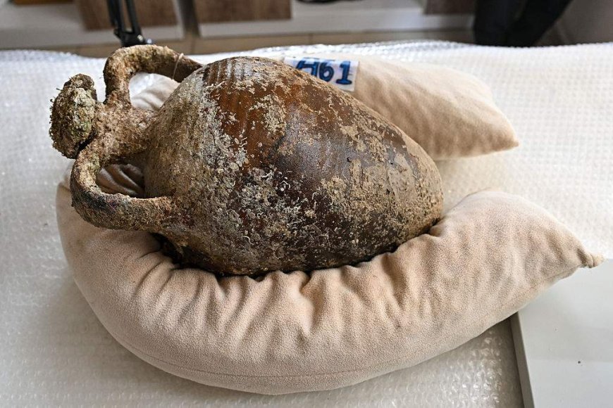 2,000-year-old Roman shipwreck carrying wine jars found off Sicilian coast