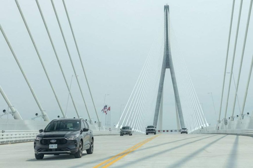More than 41K crossed Gordie Howe bridge into Canada in first 5 days: StatCan