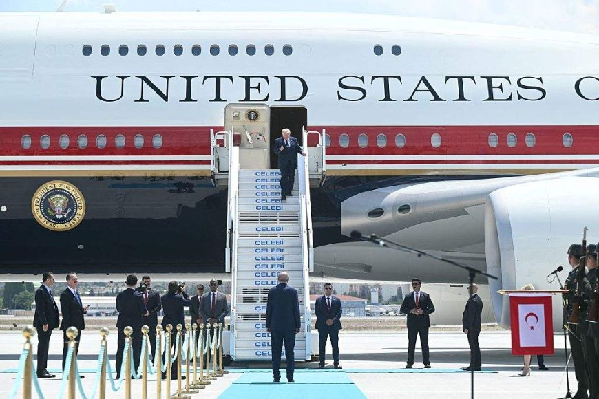 Trump switched planes hidden in a food truck over Iran threat: U.S. report