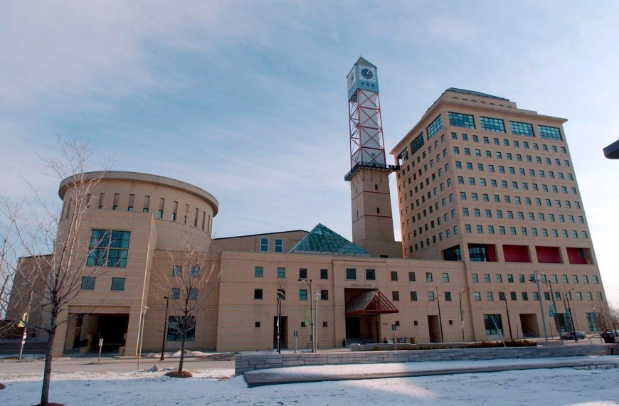 Parrish, Crombie tied in race to become Mississauga’s next mayor, according to poll