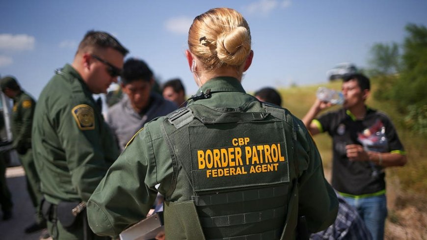 San Diego Padres minor-league catching coordinator Oswaldo Pirela detained by Border Patrol in Texas