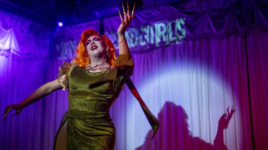 Federal judge strikes down Texas restriction on drag shows, offers people a 'simple' solution