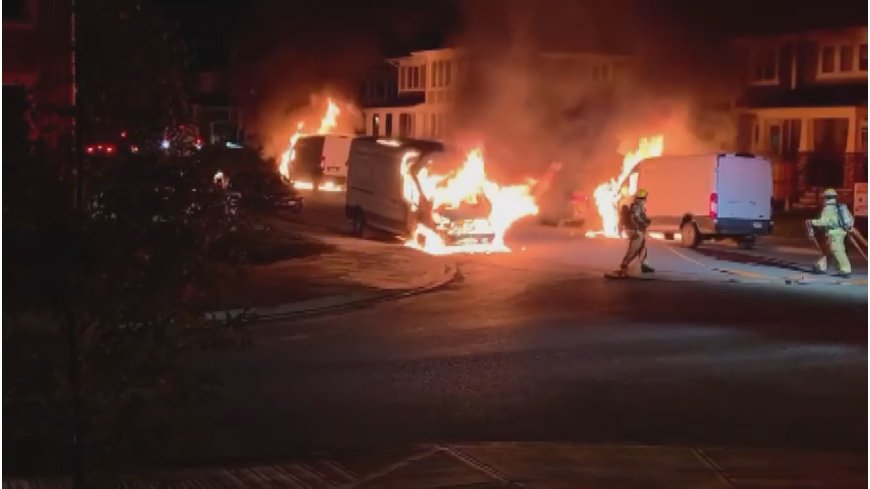 Calgary police arson unit investigating suspicious fire after vehicles found in flames