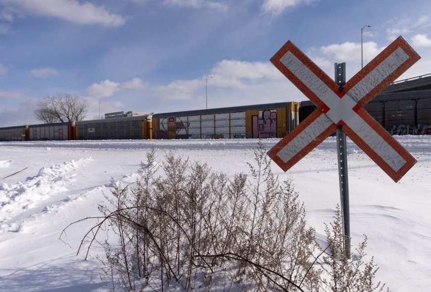 No danger to public after CN train derailment in Nova Scotia: officials