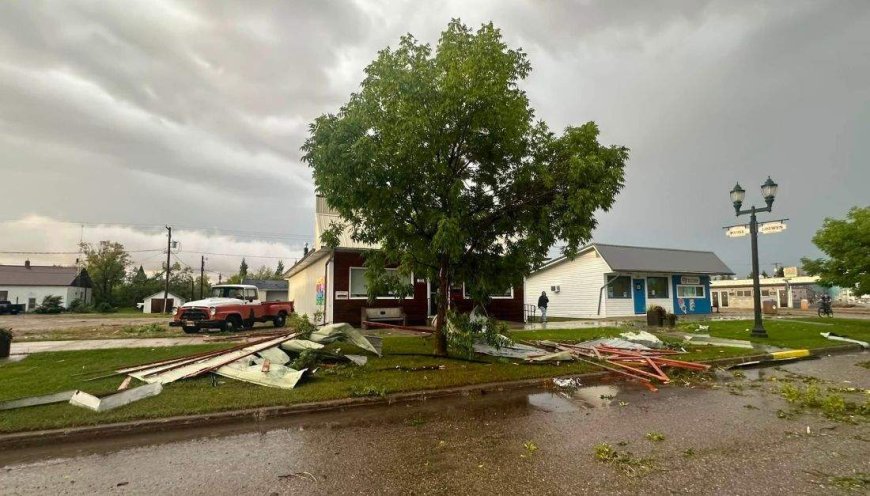 2 tornadoes confirmed in Manitoba and Saskatchewan this weekend